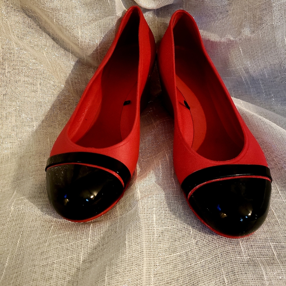 Rain Shoes - image 3